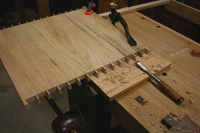 Comparing chisel steels
